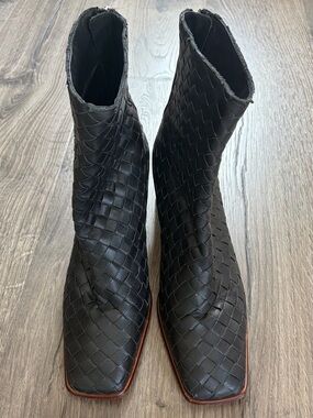 ALOHAS Leather West Braided Boots